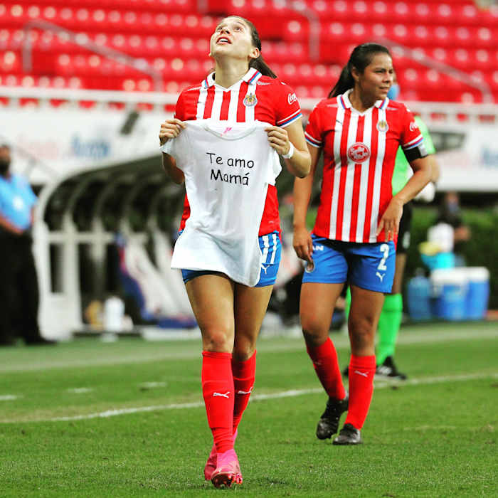 Norma Palafox marca golazo pero su festejo fue lo mejor